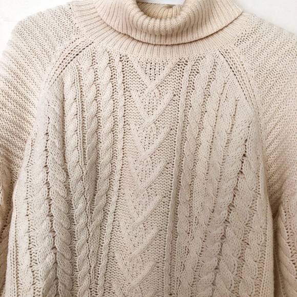 OFF-WHITE COZY TURTLENECK SWEATER - Picture 3 of 5